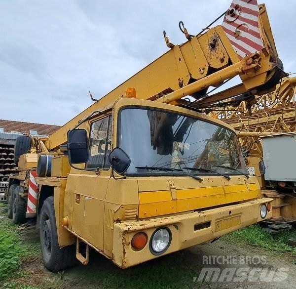 Tatra 815 +ČKD - AD 28 Kranwagen