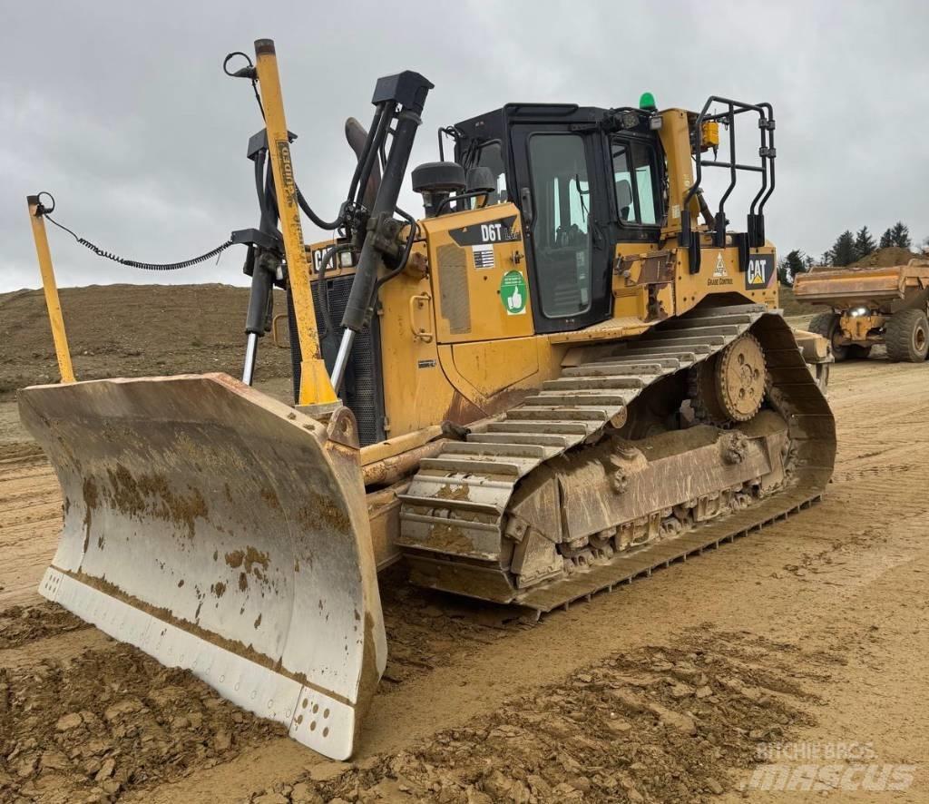 CAT D 6 T LGP Bulldozer