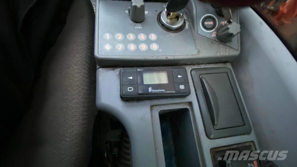 Hitachi ZX 210 LC-6 Raupenbagger