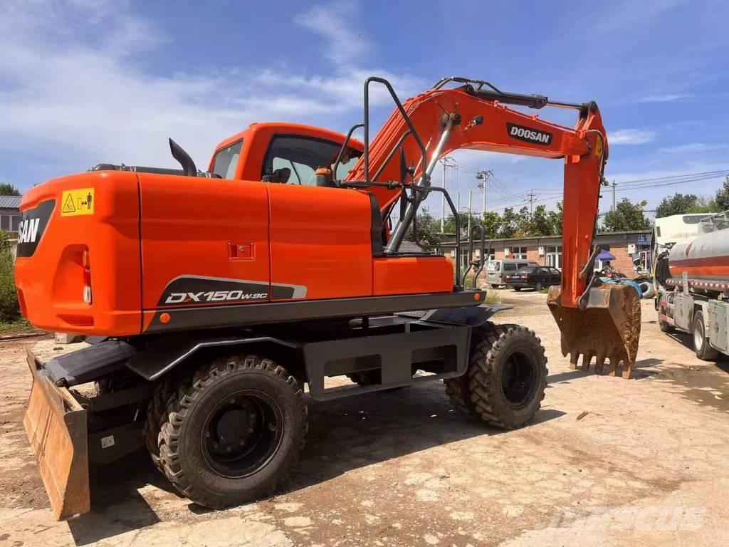 Doosan DX150W-9C Mobilbagger
