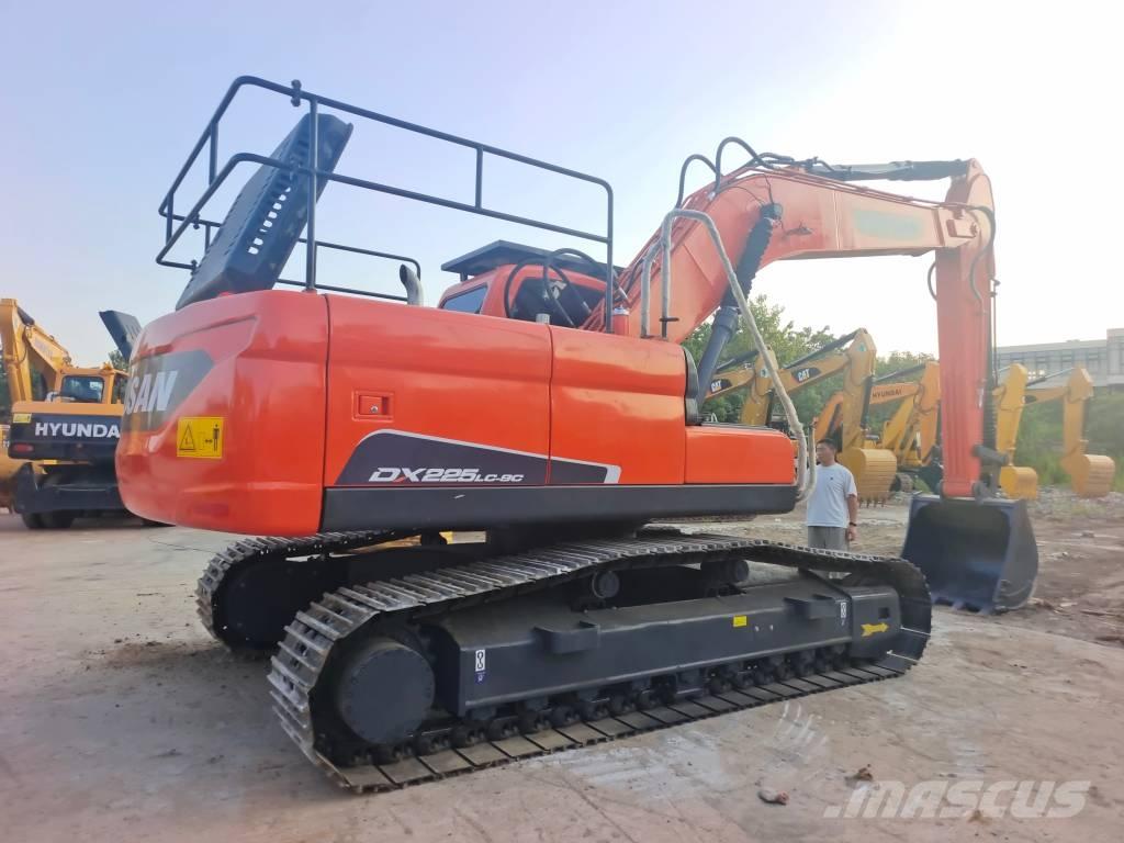 Doosan DX 225LC-9C Raupenbagger