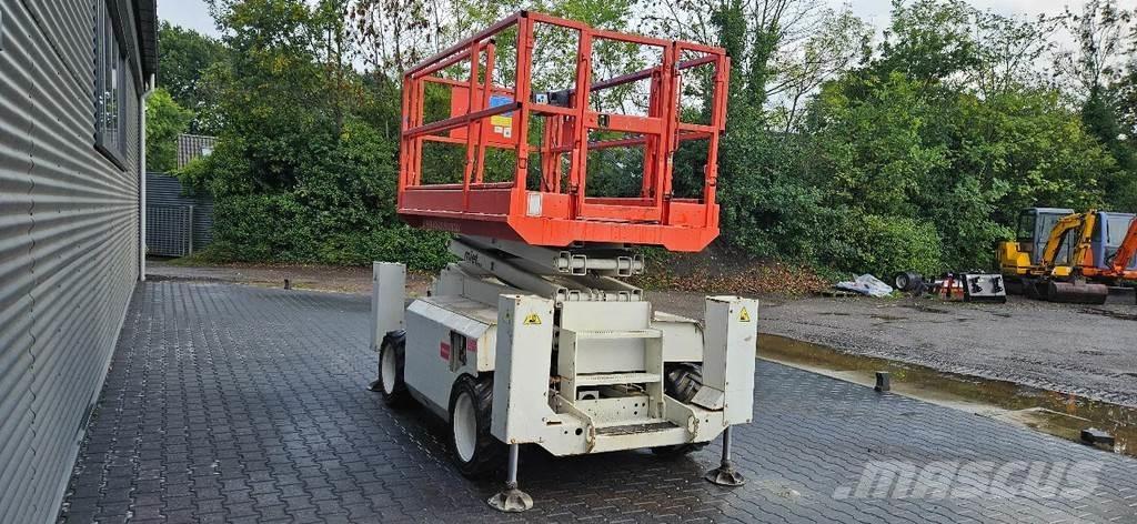 Genie GS 2668 RT Scheren-Arbeitsbühnen