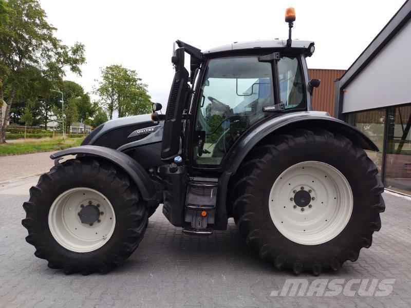 Valtra N174 V Traktoren