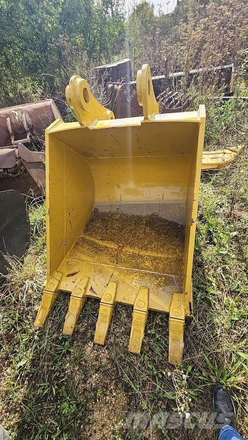 Komatsu PC200 Schaufeln