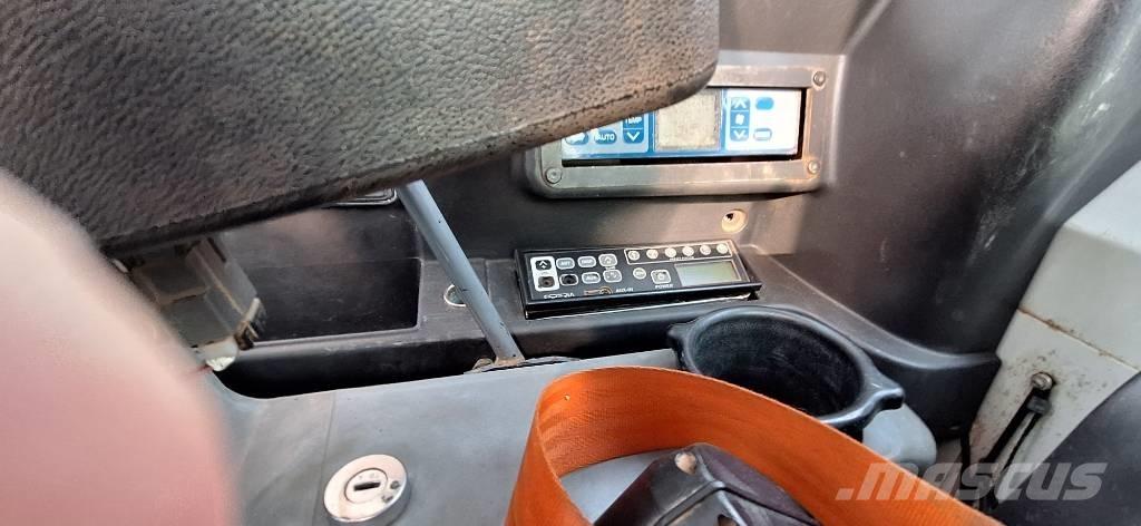 Takeuchi TB 295W Mobilbagger