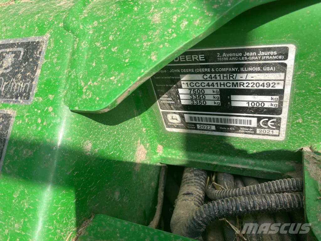 John Deere C 441 R Rundballenpressen