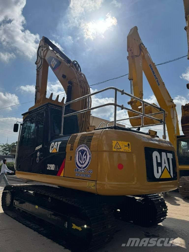 CAT 320 D Midibagger  7t - 12t