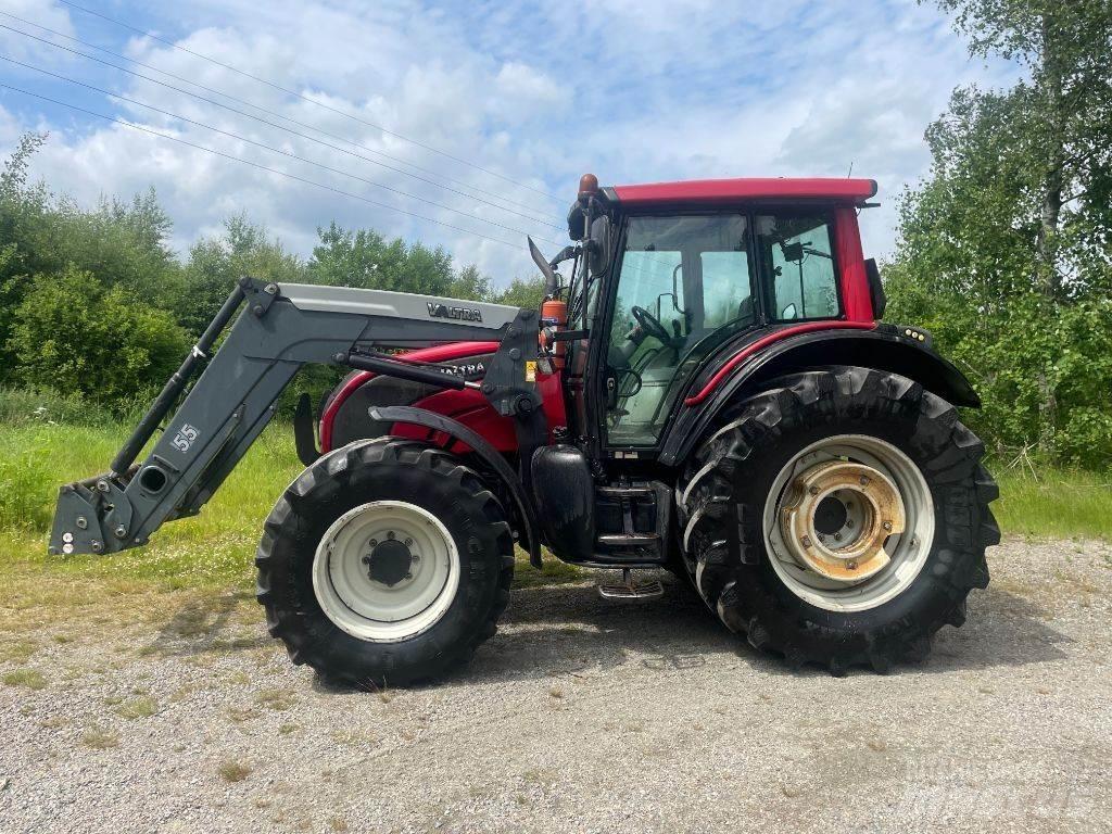 Valtra N 121 Traktoren