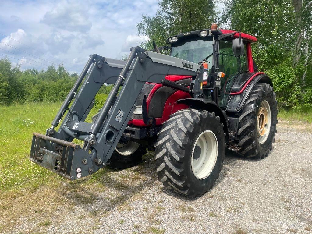 Valtra N 121 Traktoren