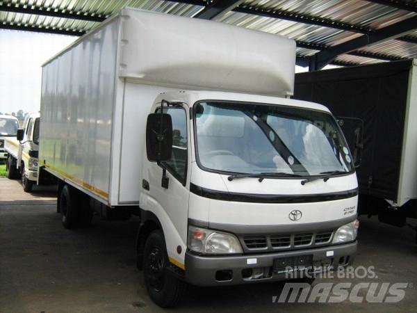 Toyota Dyna 8145 Kastenaufbau