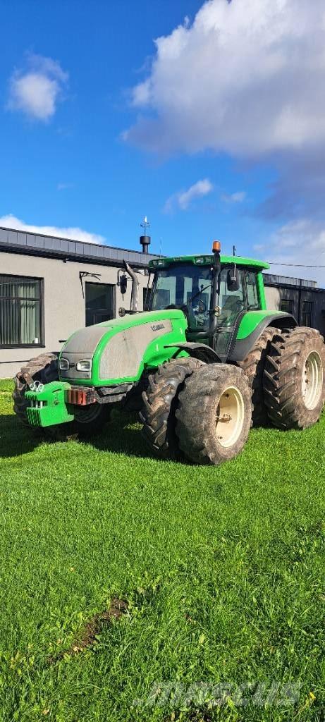 Valtra T170-4 Traktoren