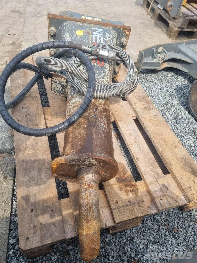Wacker Neuson NE22 Brecherlöffel