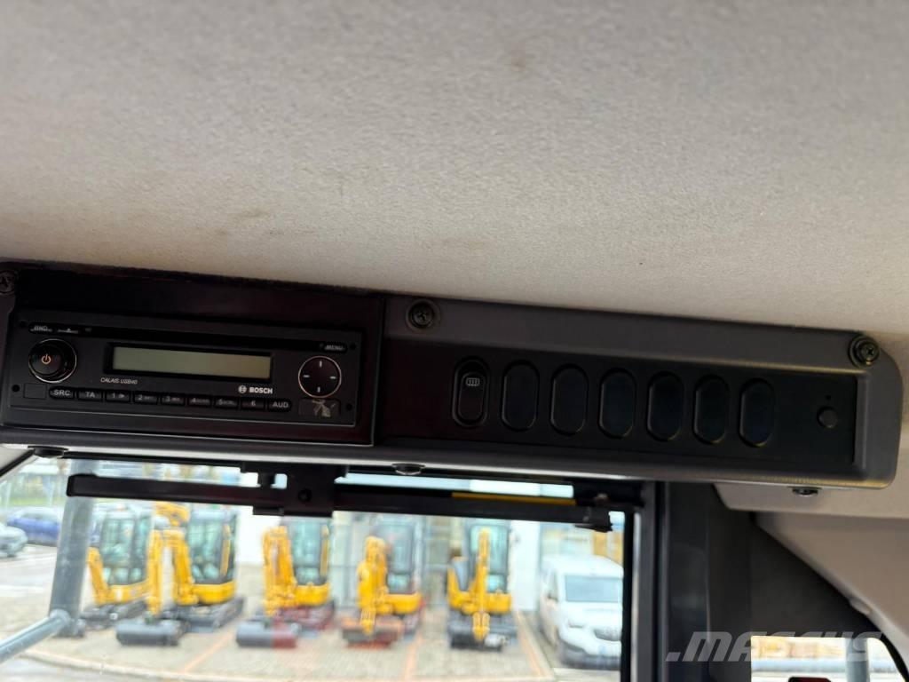 Komatsu WA380-8 Radlader