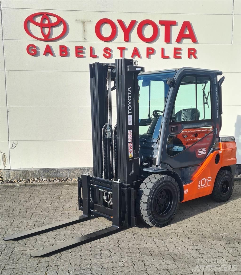 Toyota 56-8FDJ35F Diesel Stapler