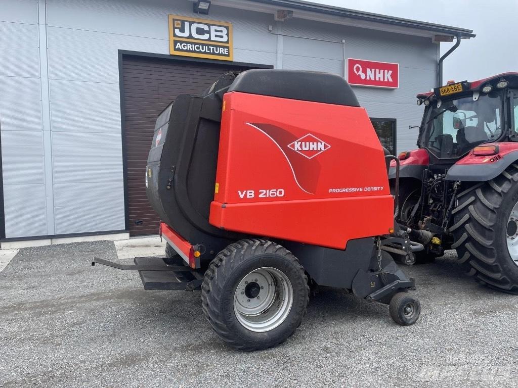Kuhn VB 2160 OC 23 Rundballenpressen