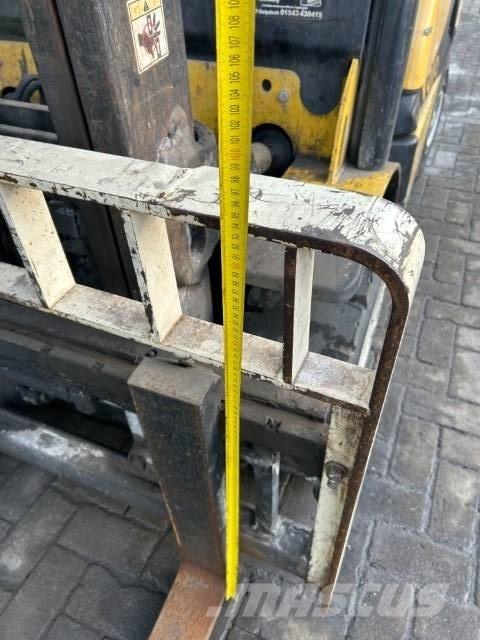 Yale GDP 35 VX Diesel Stapler