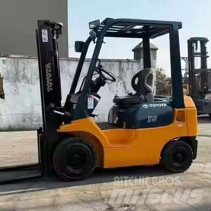 Toyota FD15 Diesel Stapler