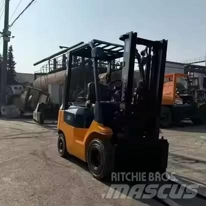 Toyota FD15 Diesel Stapler