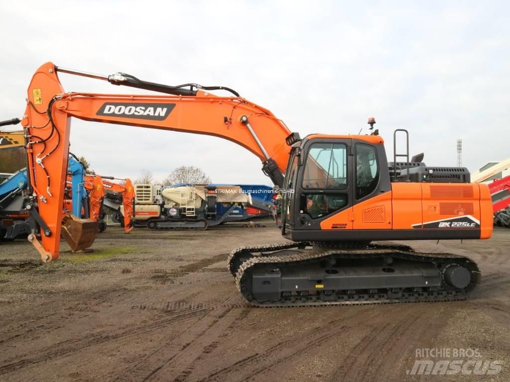 Doosan DX 225 LC-7 Raupenbagger