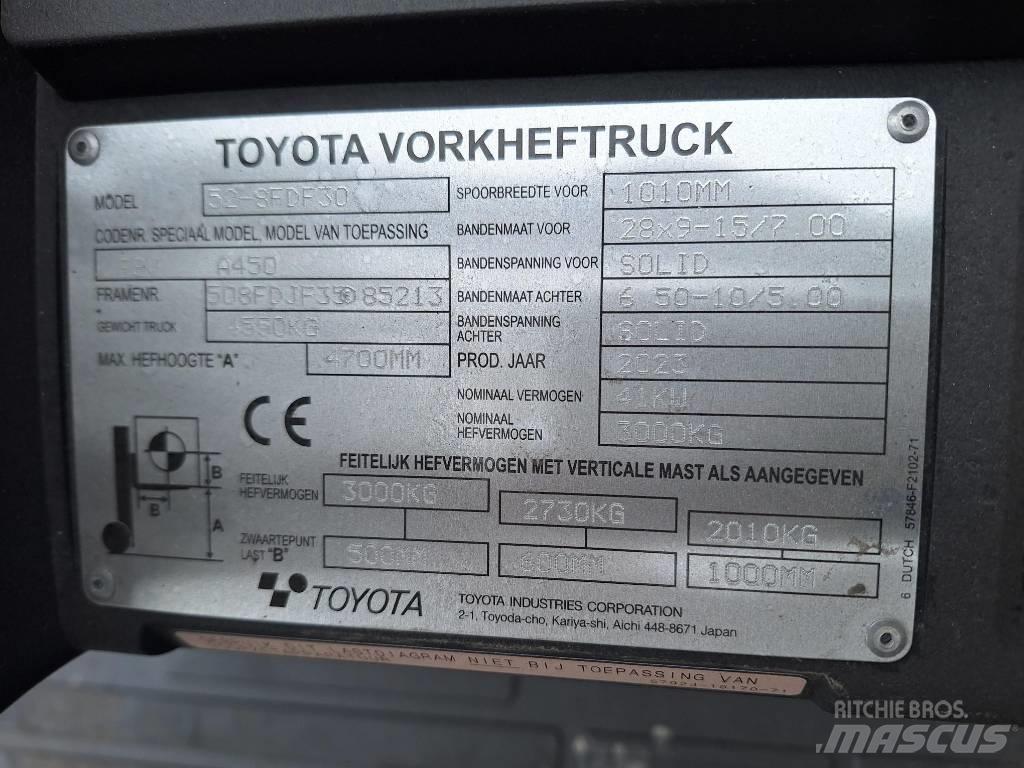 Toyota 52-8 FD F 30 Diesel Stapler