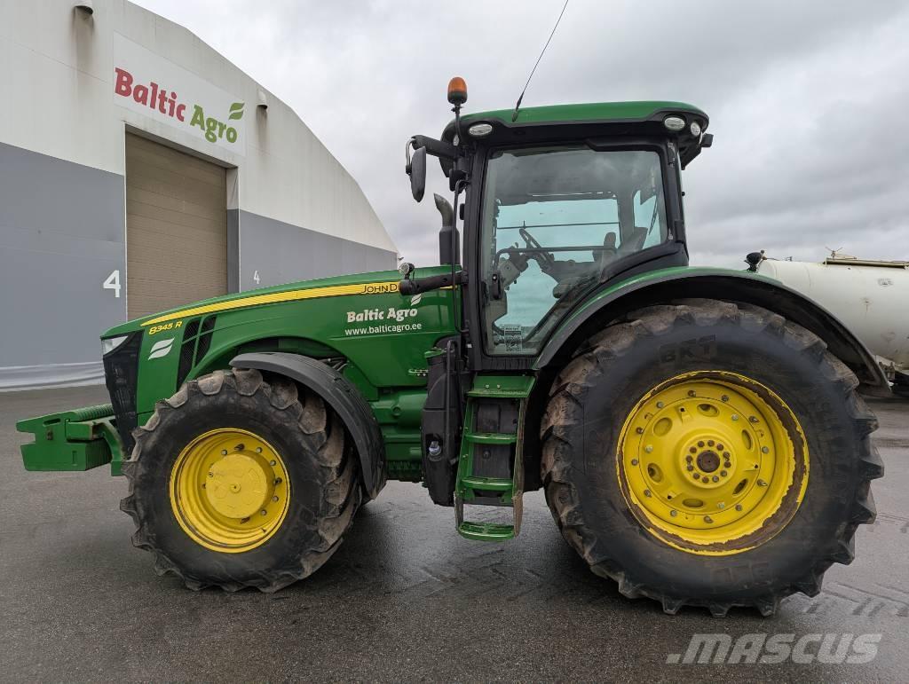 John Deere 8345 R Traktoren