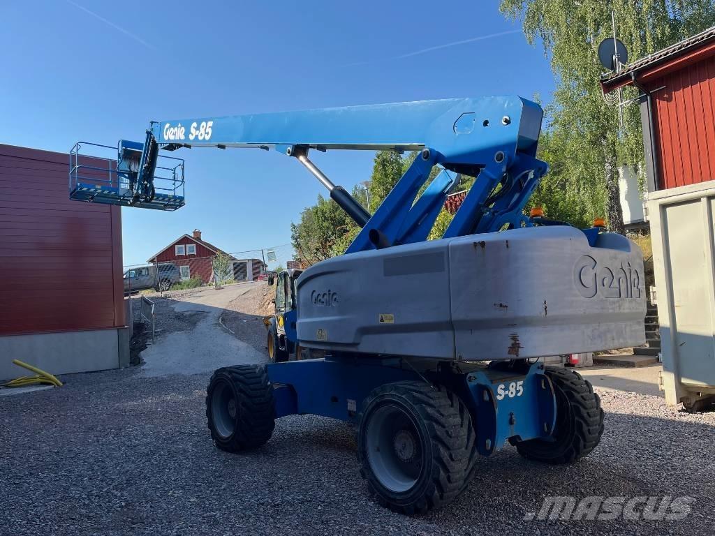 Genie S 85 Teleskopbühnen