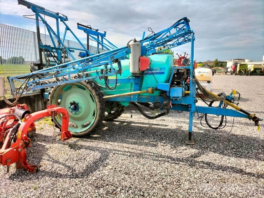 Berthoud ALBA V 2200 Düngemittel-Sprüher