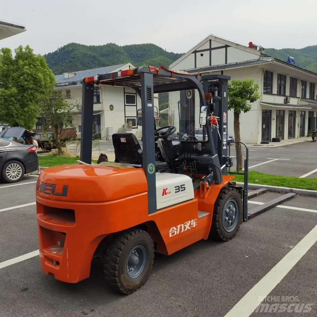 Heli CPCD35 Diesel Stapler