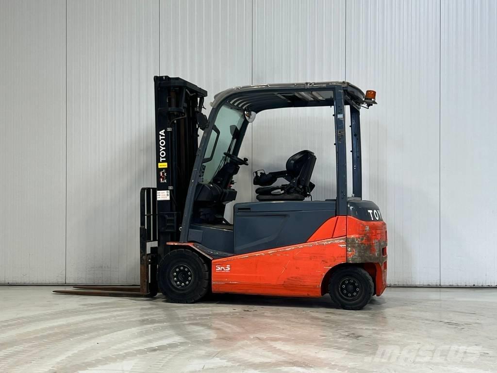 Toyota 8FBMT25 Elektro Stapler