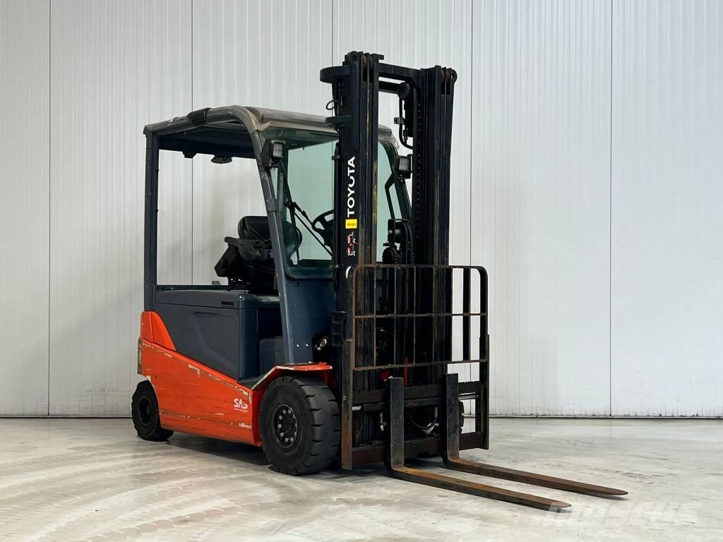 Toyota 8FBMT25 Elektro Stapler