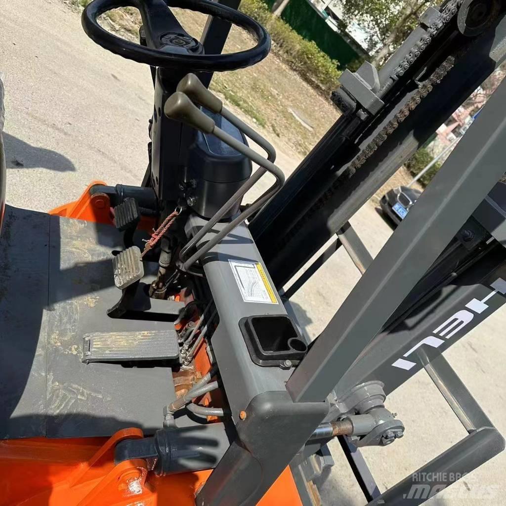 Heli CPC20 Diesel Stapler