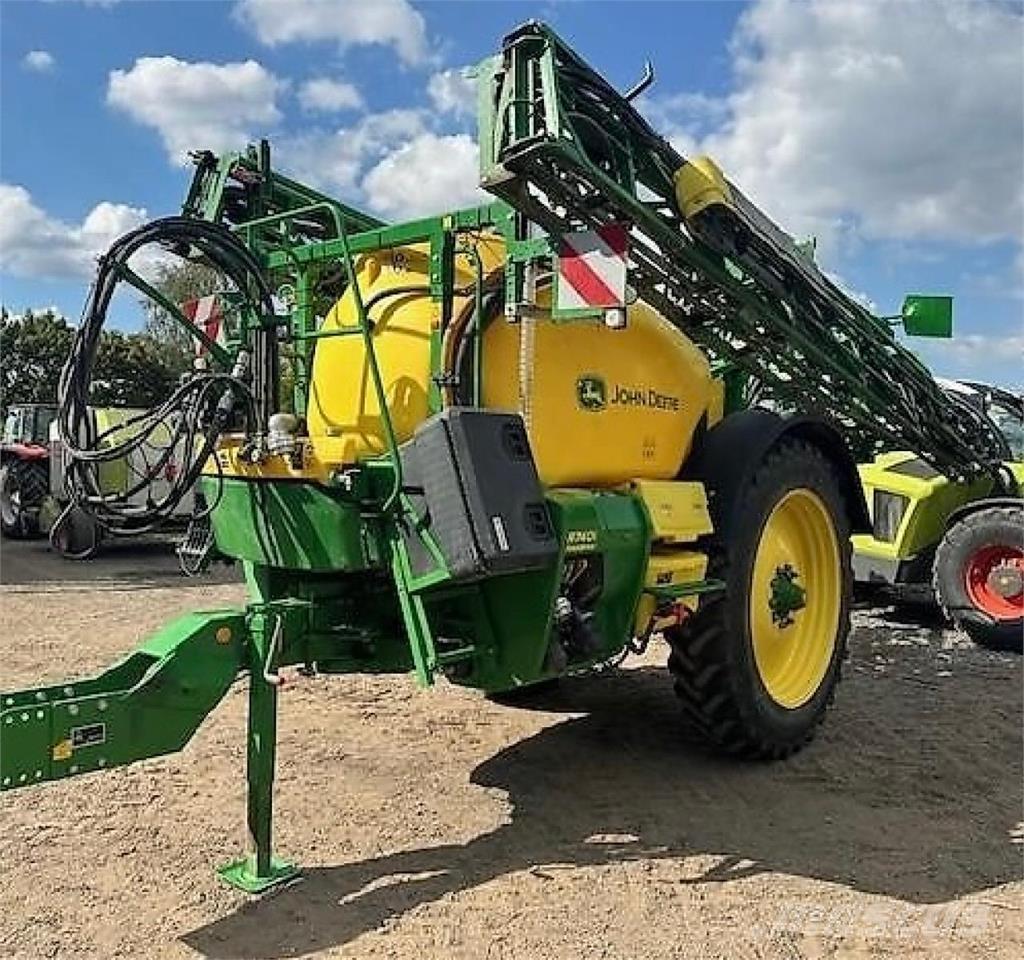 John Deere R740i Anhängespritzen