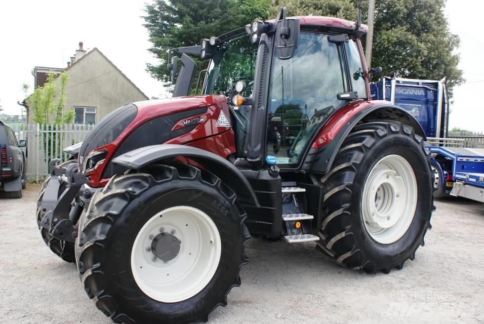 Valtra N 175 Versu Traktoren