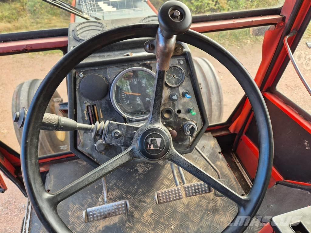 Valmet 805 Traktoren