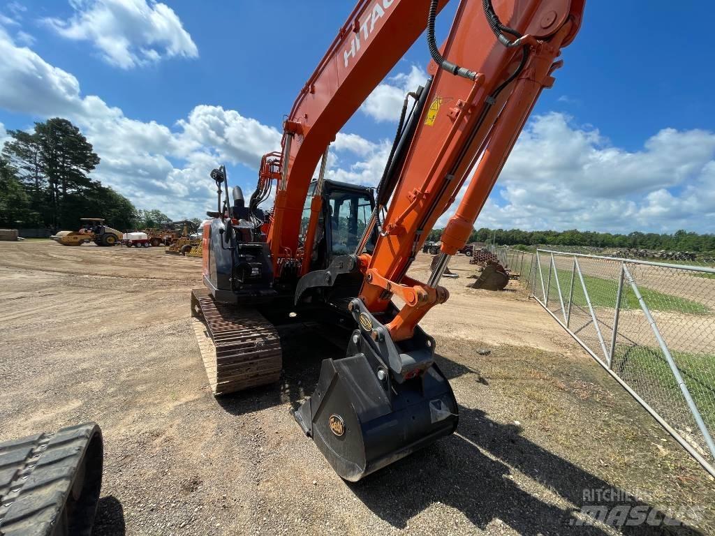 Hitachi ZX 135 US-6 Raupenbagger