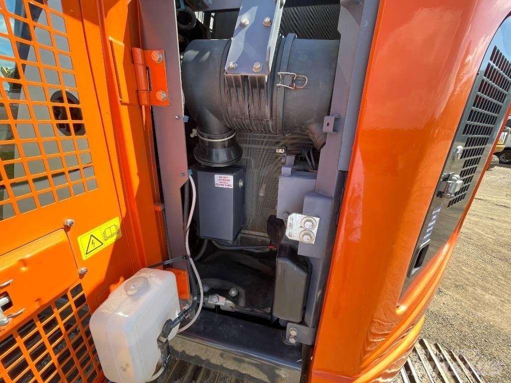 Hitachi ZX 135 US-6 Raupenbagger