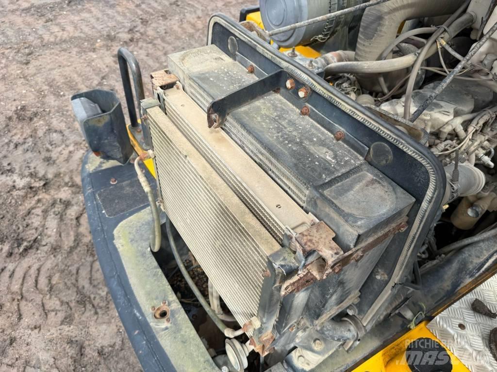 JCB 722 Dumper - Knickgelenk