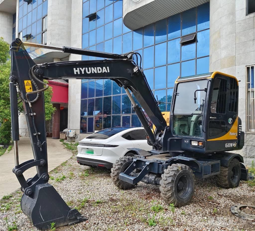 Hyundai Robex 60 VS Minibagger < 7t