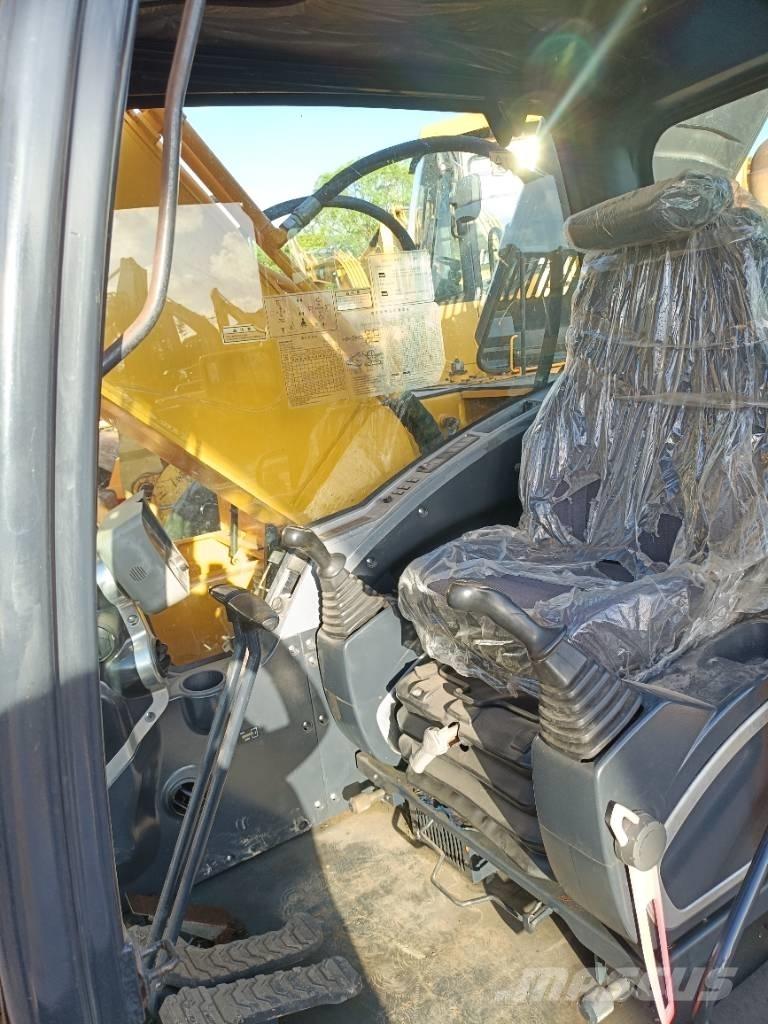 Hyundai R220LC-9S Raupenbagger