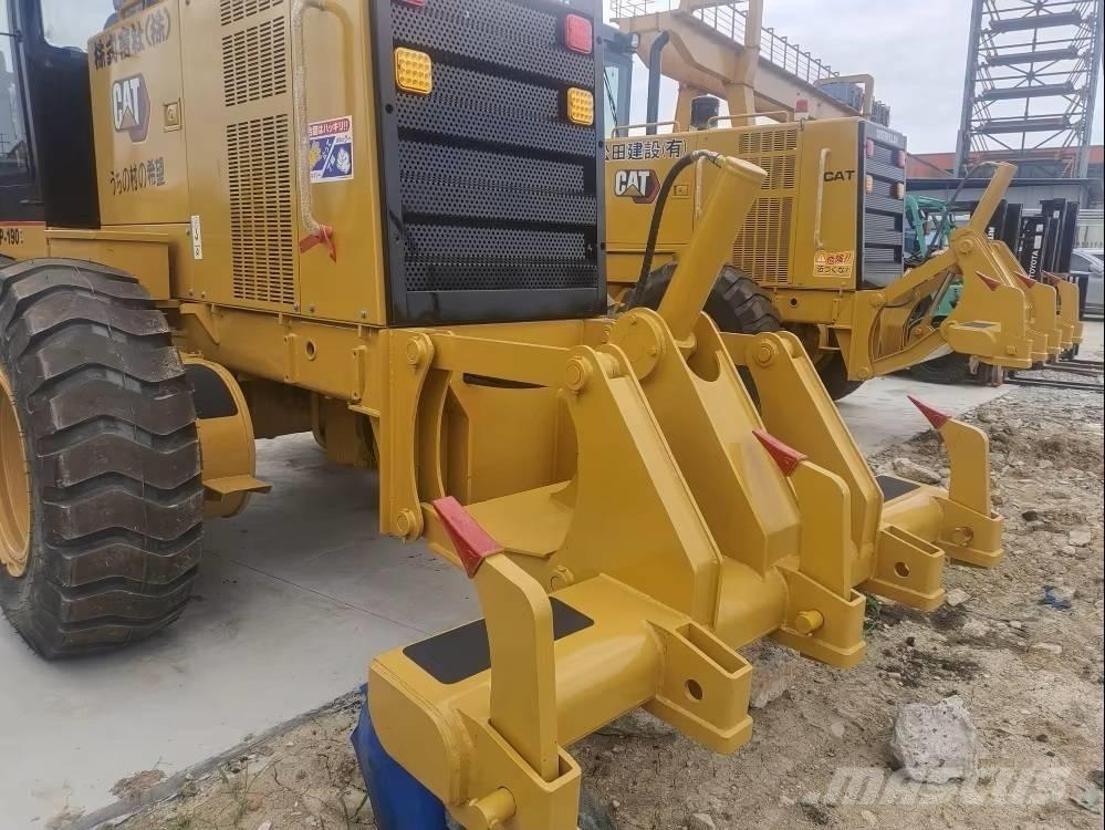 CAT 140H Grader
