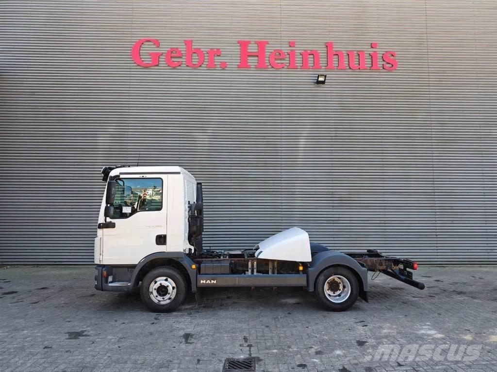 MAN TGL 8.220 4x2 Wechselfahrgestell
