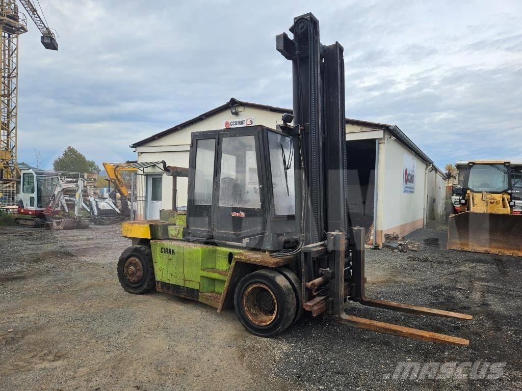 Clark DPL 60 Diesel Stapler