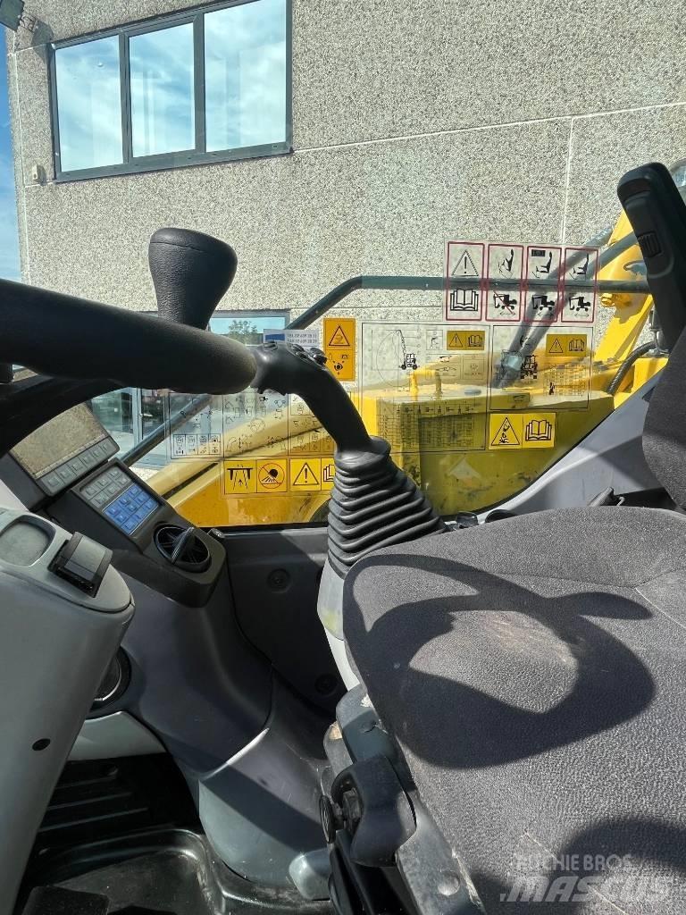 Komatsu PW98MR-10 Mobilbagger