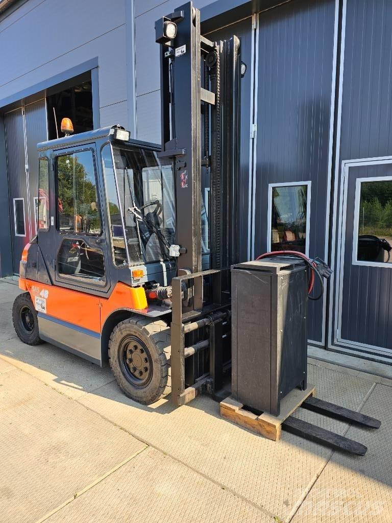 Toyota 7 FBMF 40 Elektro Stapler