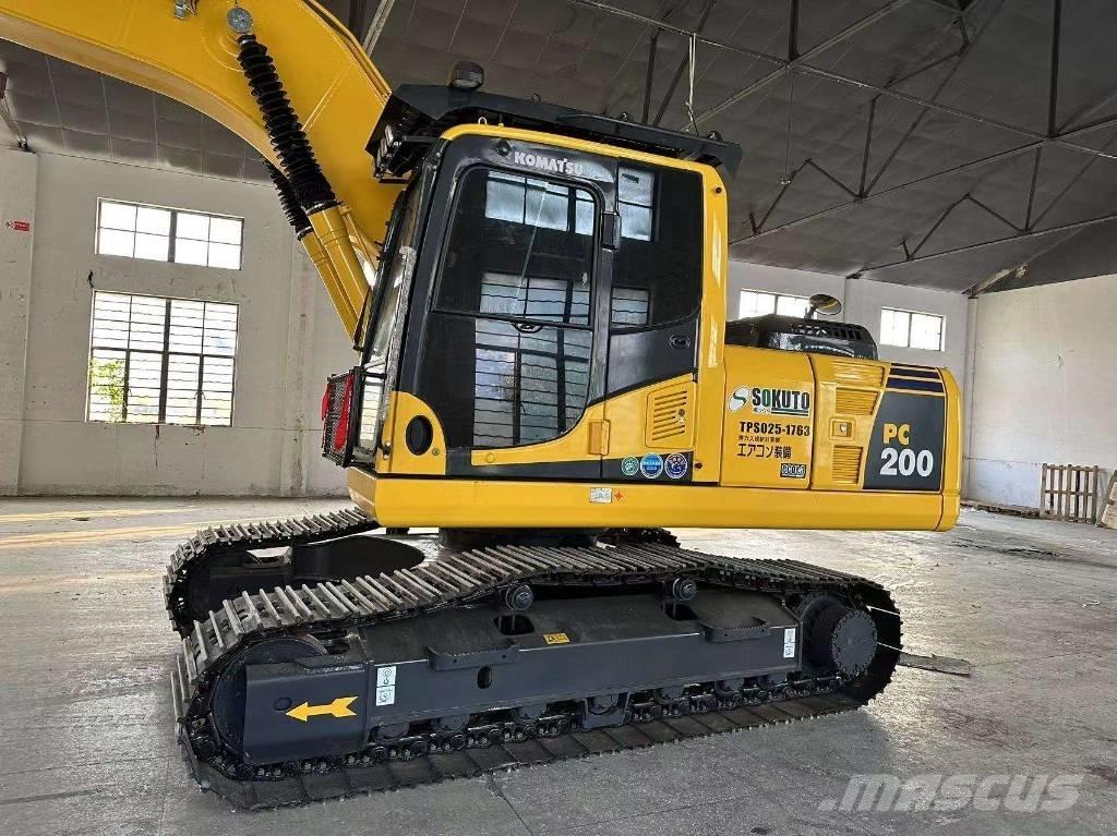 Komatsu PC 200-8 Raupenbagger