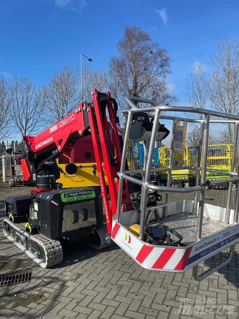 Almac Jibbi 1250 EVO Teleskopbühnen