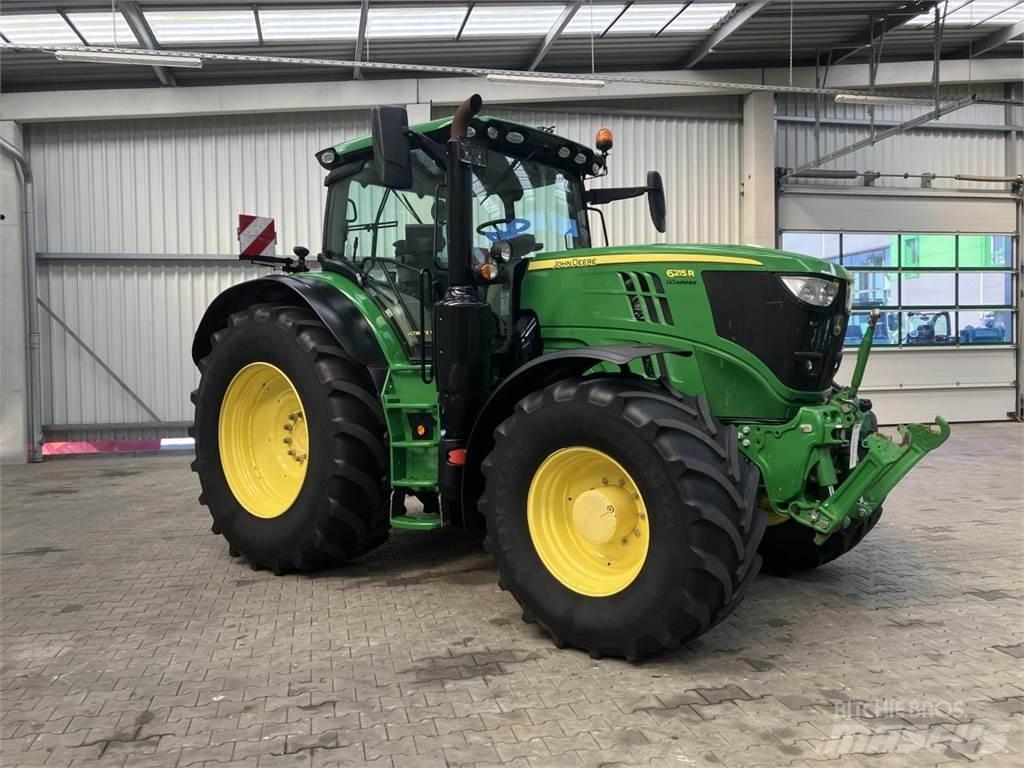 John Deere 6215R Traktoren