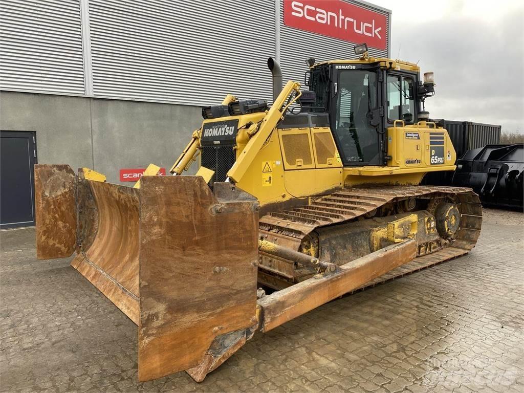 Komatsu D65PXI-18 Bulldozer