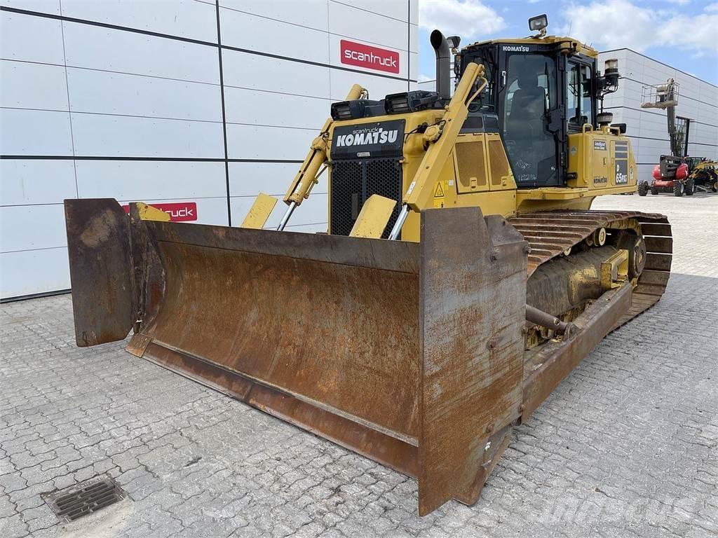Komatsu D65PXI-18 Bulldozer