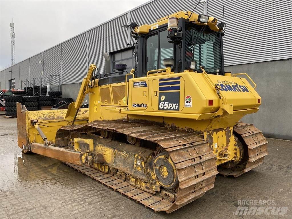 Komatsu D65PXI-18 Bulldozer
